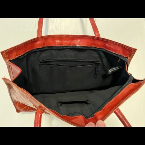 Genuine Leather handbag. - Picture 6 of 14